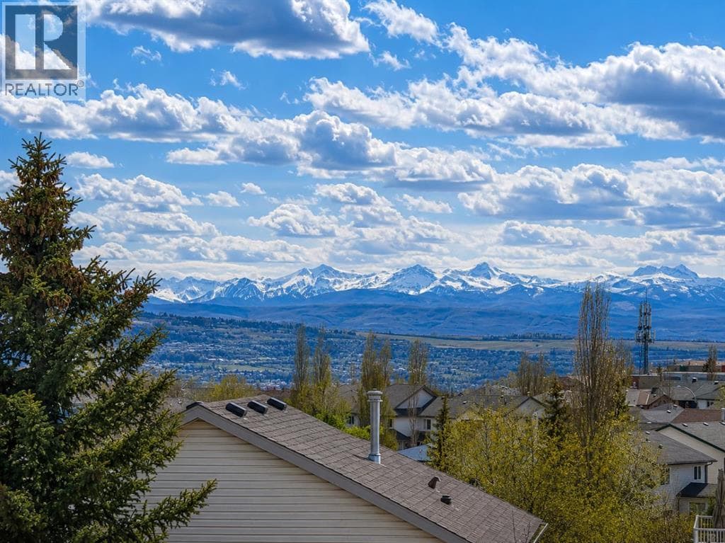  ***OPEN HOUSE SAT JULY 18TH 11AM-1PM***Honey stop... - Image 1