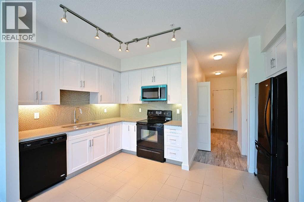 25 AUBURN MEADOWS Avenue detail 3