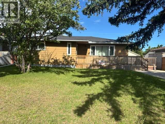 VERY QUIET & SPACIOUS LOCATION, BIG LOT 60' ... - Image 1