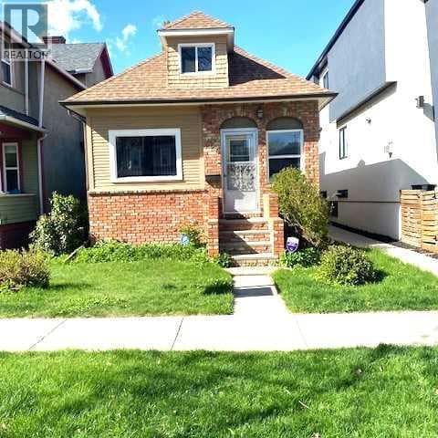 334 3 Avenue detail 2