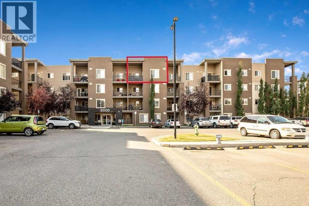 This 2 bedroom, one bathroom is situated on the TO... - Image 1