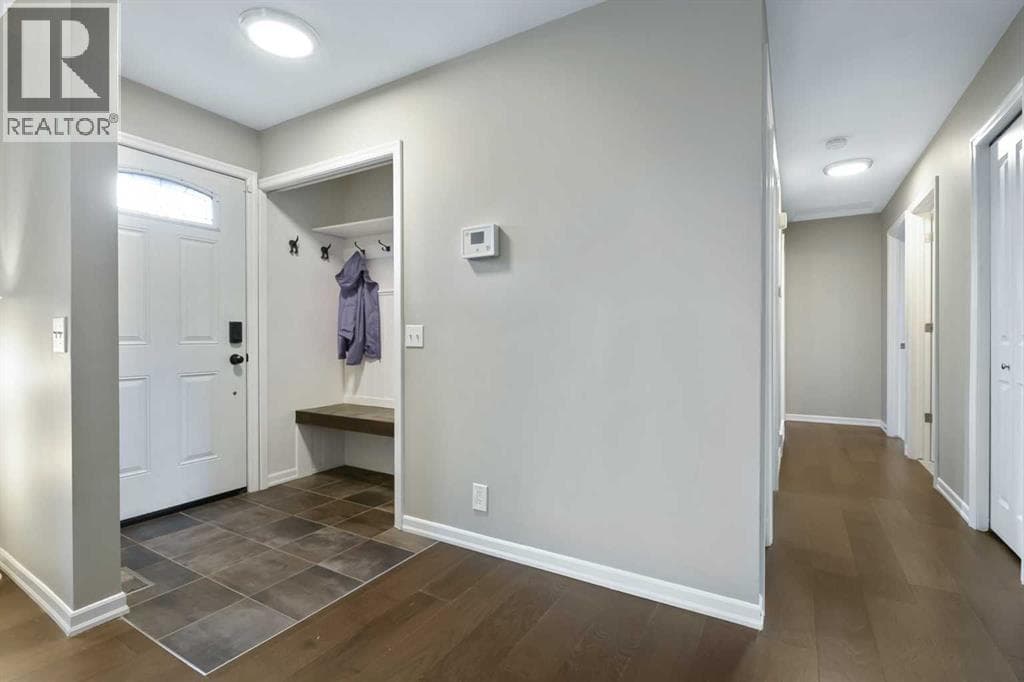 135 Manora Hill detail 1