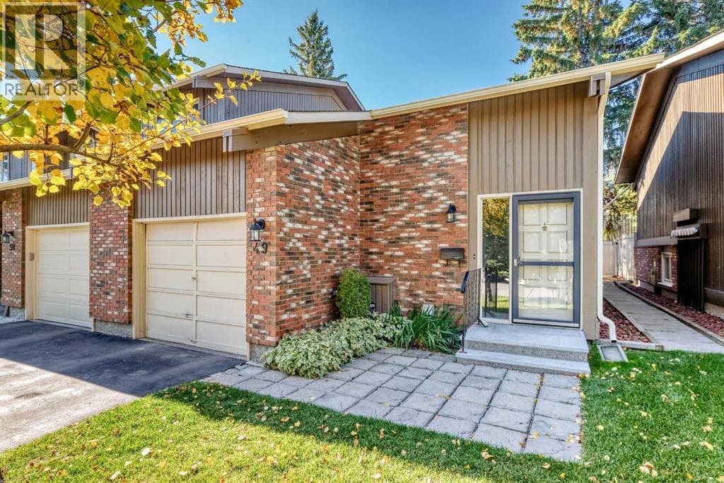 SPOTLESS, AIR CONDITIONED AND MOVE-IN READY! Over ... - Image 1