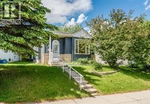 AFFORDABLE DETACHED LIVING IN COVENTRY HILLS! Welc... - Image 1