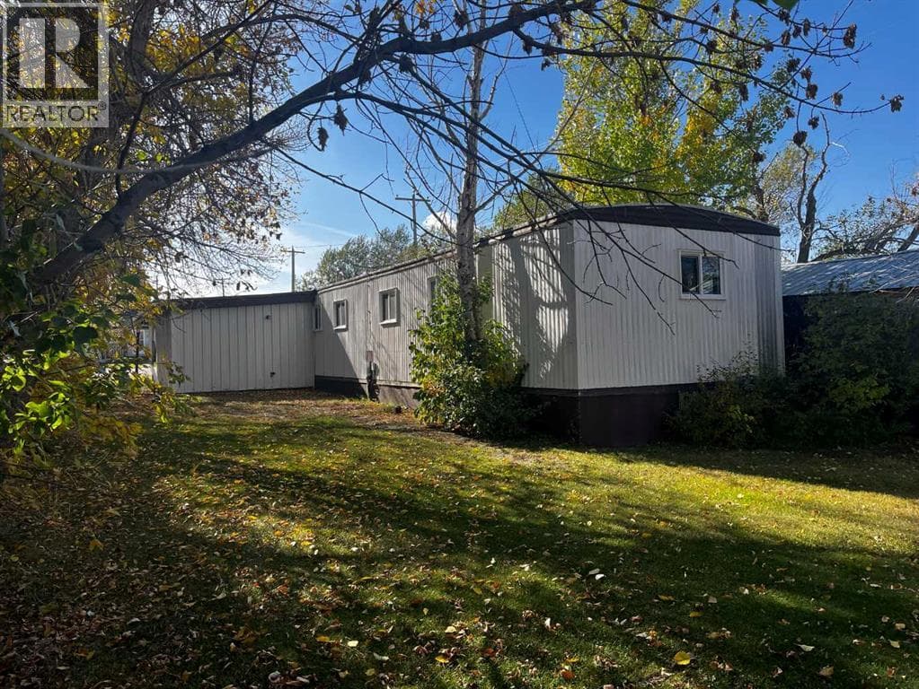 240 2 Avenue detail 1